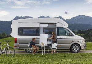 Volkswagen поделился подробностями о двухэтажном кемпере на базе Crafter