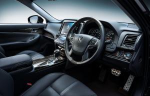 2017 Toyota Crown Athlete S-T J-Frontier Limited