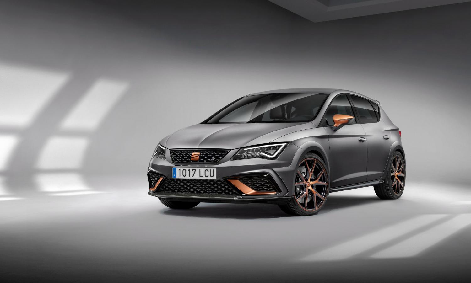 Представлено новое поколение Seat Leon Cupra R