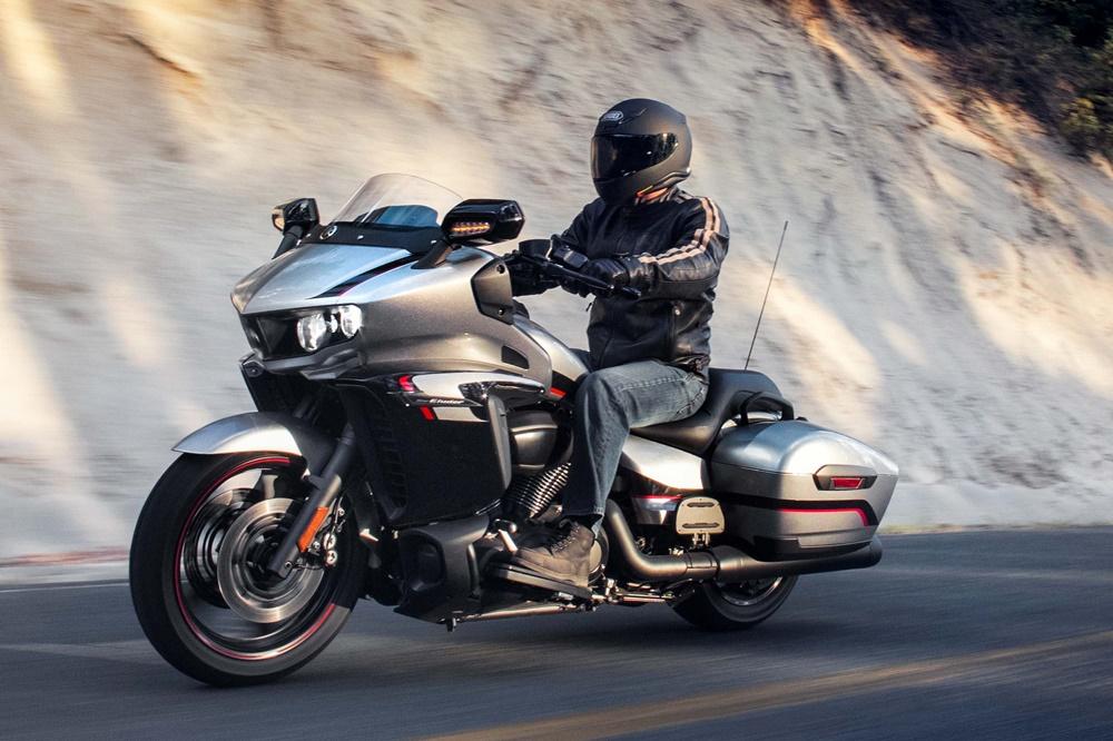 Новый бэггер Yamaha Star Eluder