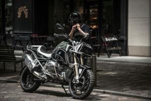 2017 BMW R1200GS by Cherry’s Company