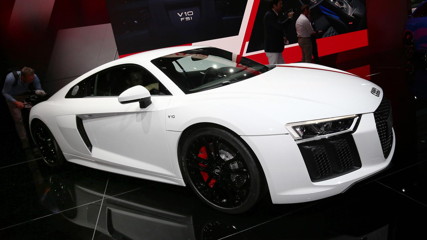 Заднеприводное спорткупе Audi R8 V10 RWS прибыло во Франкфурт