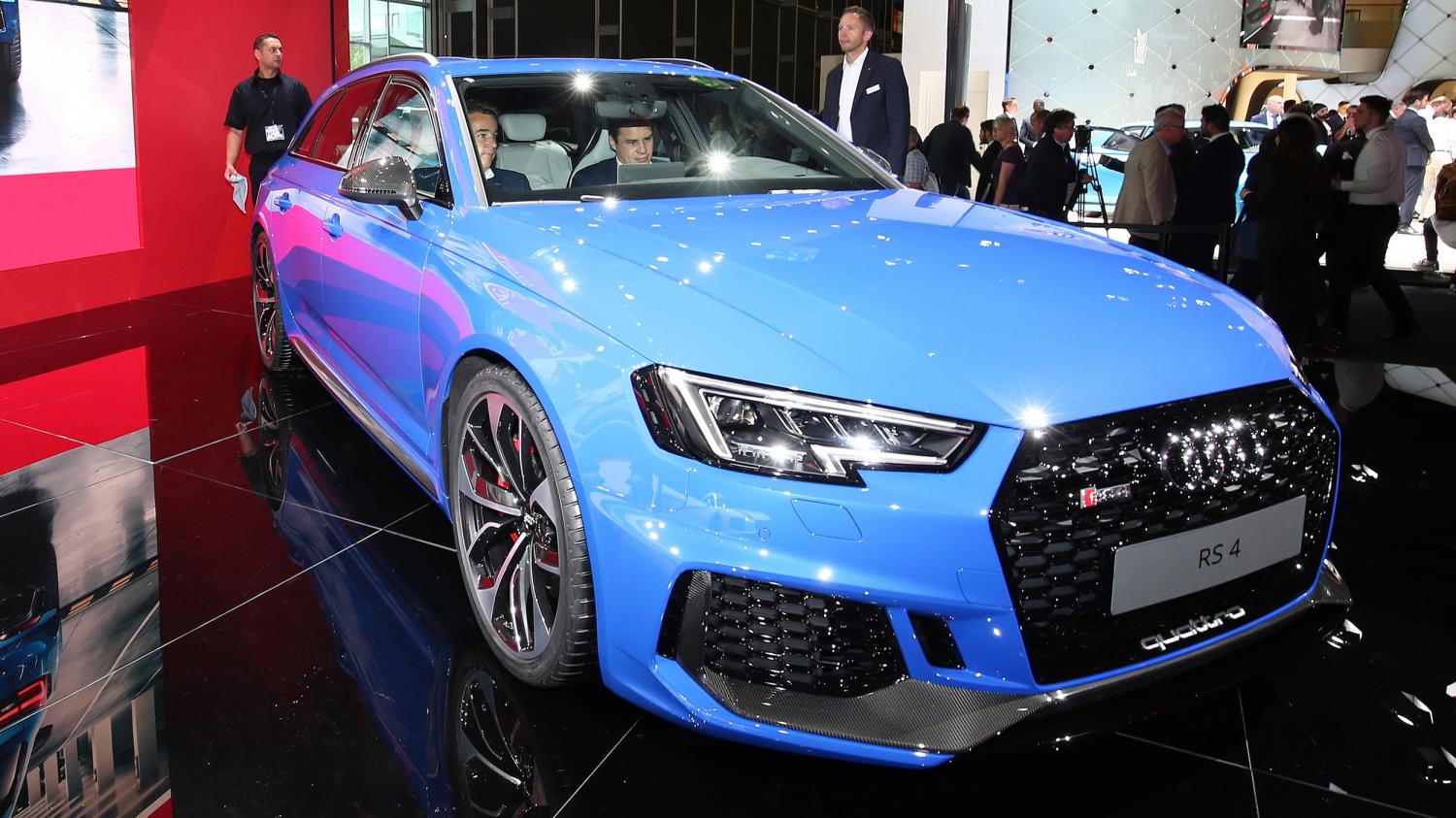Спортивный универсал Audi RS4 получил 450-сильную «турбошестёрку»