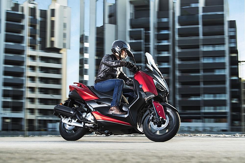 Скутер Yamaha X-MAX 125