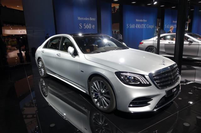 Гибридный Mercedes-Benz S-Class сравнился с Toyota Prius по экономичности