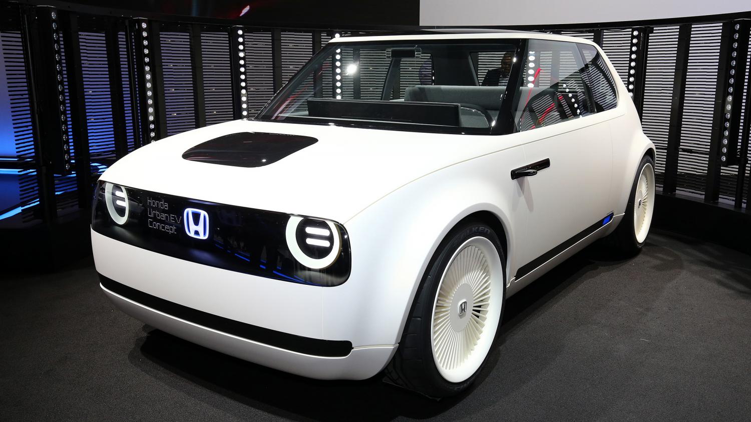 Компания Honda показала во Франкфурте первый электромобиль для рынка Европы