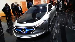 2017 Mercedes-Benz Concept EQA