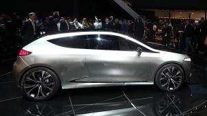 2017 Mercedes-Benz Concept EQA