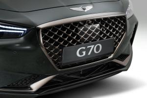 2017 Genesis G70
