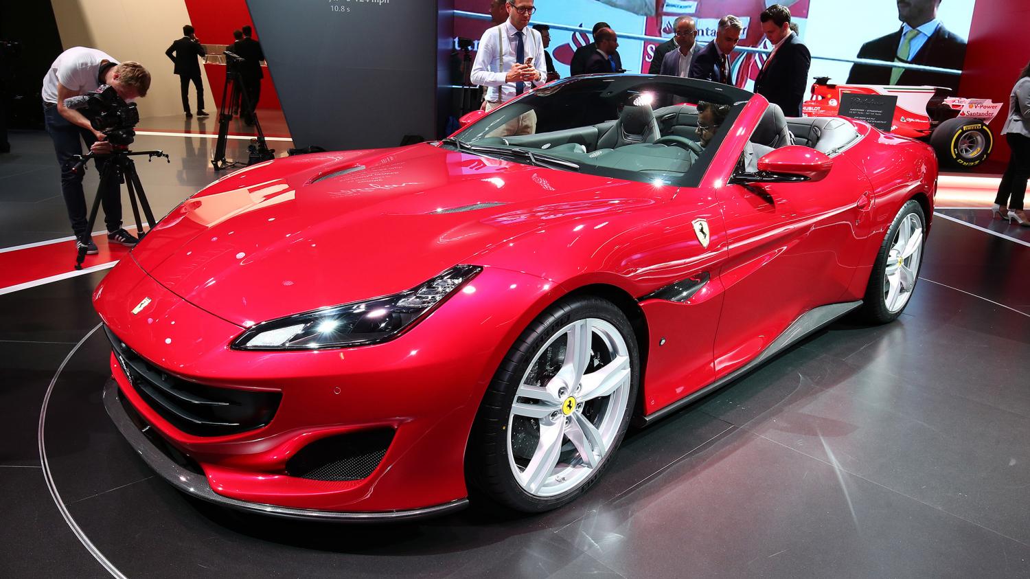 Новый суперкар Ferrari получил 600-сильный двигатель