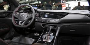 2017 Opel Insignia GSi