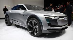 Электрический кроссовер Audi получил систему автоматического управления