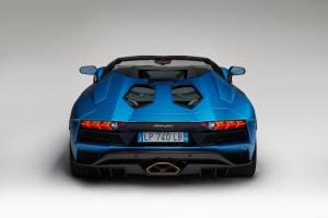2017 Lamborghini Aventador S Roadster