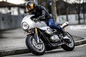2017 Triumph Thruxton R Bullet by Alo’s Cafe