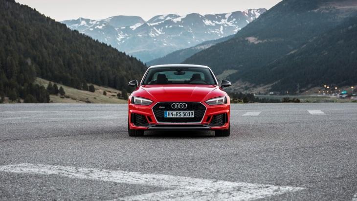 У «горячих» Audi RS4 и RS5 появились «карбоновые» модификации