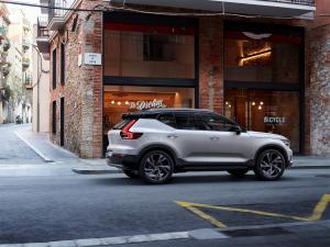 2017 Volvo XC40 T5 R-Design