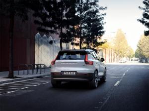 2017 Volvo XC40 T5 R-Design