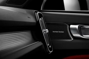 2017 Volvo XC40 T5 R-Design