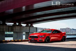 Ателье Liberty Walk представило свою модификацию нового Ford Mustang