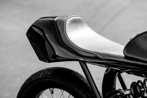 1978 Triumph T140 by Deus Customs