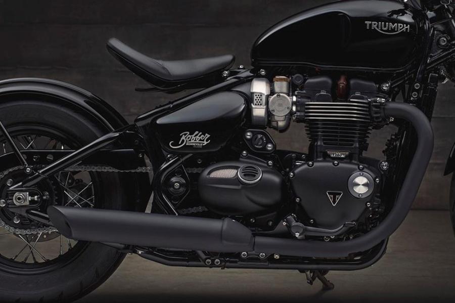 Bobber triumph hot sale black