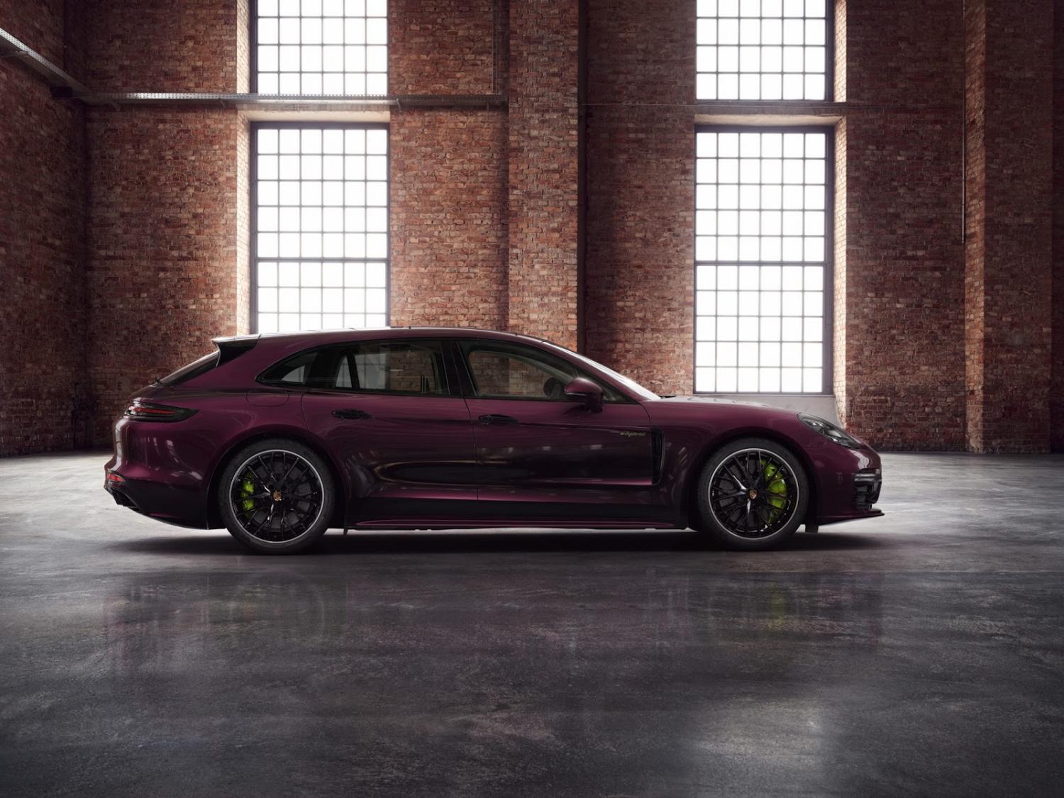 Дизайнеры Porsche Exclusive преобразили «заряженный» универсал Panamera Sport Turismo