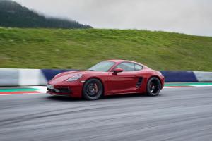 2017 Porsche 718 Cayman GTS