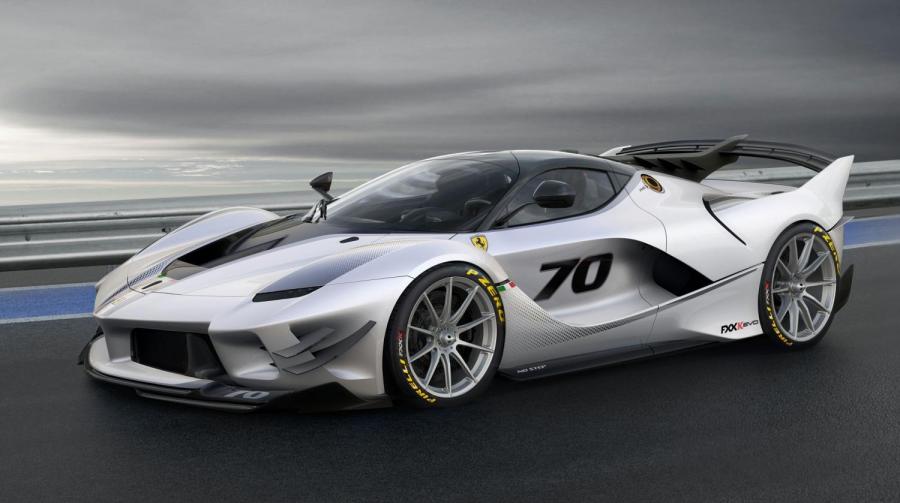 Состоялась официальная премьера экстремального гиперкара Ferrari FXX-K Evo