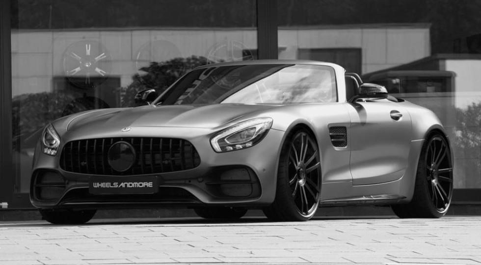 Специалисты ателье Wheelsandmore «разогрели» родстер Mercedes-AMG GT C

