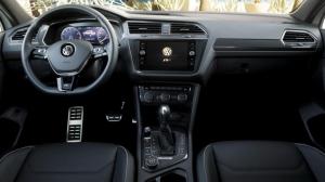 2018 Volkswagen Tiguan R-Line