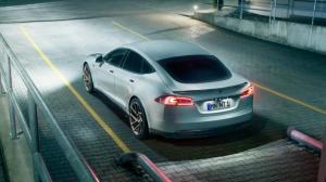 2017 Tesla Model S by Novitec