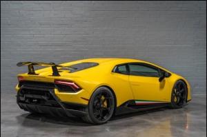 2017 Lamborghini Huracan Performante by Underground Racing