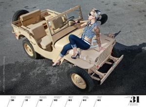 Календарь Girls & Legendary American Cars на 2018 год