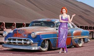 Календарь Girls & Legendary American Cars на 2018 год