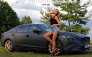 Календарь на 2018 год: белорусские красотки и автомобили