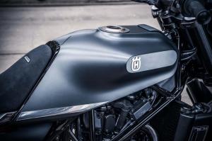 2017 Husqvarna Svartpilen 701
