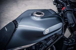 2017 Husqvarna Svartpilen 701