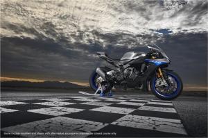 2018 Yamaha YZF-R1 & Yamaha YZF-R1M