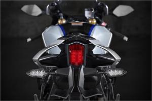 2018 Yamaha YZF-R1 & Yamaha YZF-R1M