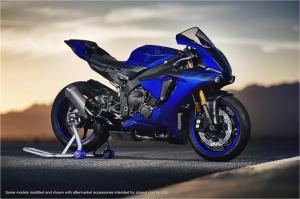 2018 Yamaha YZF-R1 & Yamaha YZF-R1M