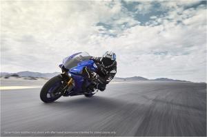 2018 Yamaha YZF-R1 & Yamaha YZF-R1M