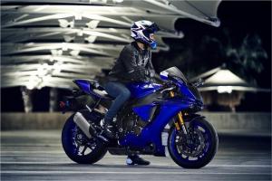 2018 Yamaha YZF-R1 & Yamaha YZF-R1M
