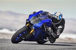 2018 Yamaha YZF-R1 & Yamaha YZF-R1M