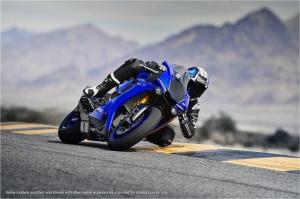 2018 Yamaha YZF-R1 & Yamaha YZF-R1M