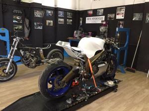 2017 Aprilia Tuono 1000 by Ireful Motorcycles