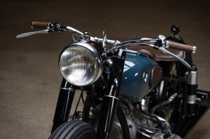 1950 BMW R51/2 by Kontrast Kreations
