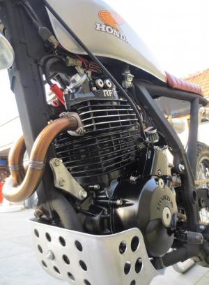 1992 Honda NX650 by 2Motors