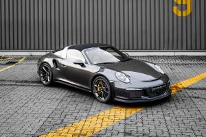Тюнеры McChip-DKR поработали над спорткаром Porsche 911 Targa 4 GTS 