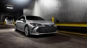 В Детройте дебютировал седан Toyota Avalon нового поколения