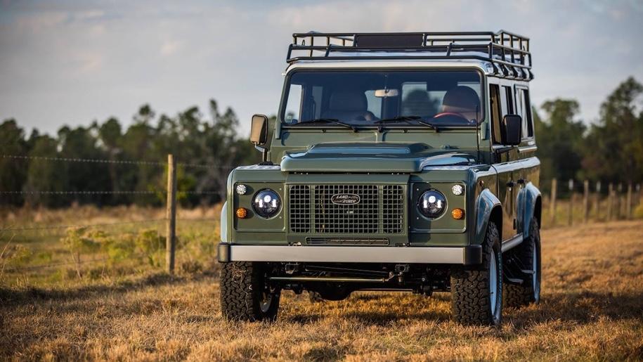 Тюнеры East Coast Defender объединили в одно классический и современный Defender